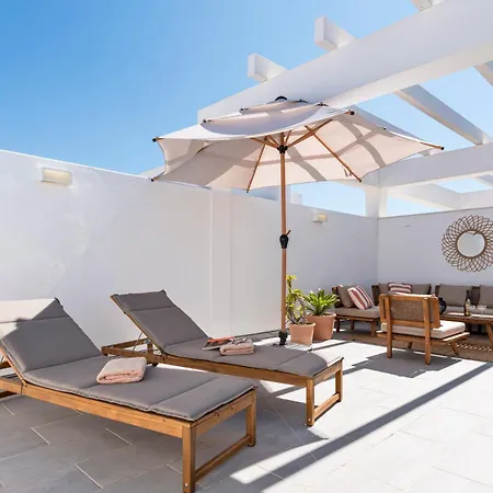 Apartment Luxury With Sunny Roof Terrace - Sonrisa *