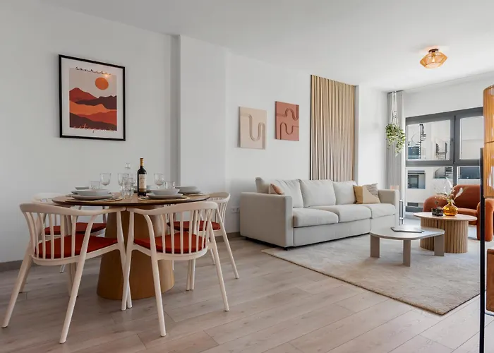 Luxury With Sunny Roof Terrace - Sonrisa * إِستيبونا