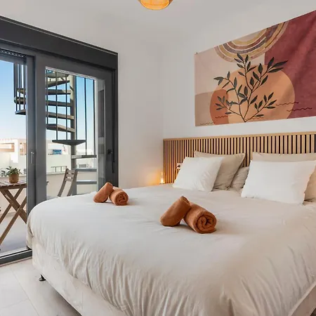 Luxury With Sunny Roof Terrace - Sonrisa إِستيبونا