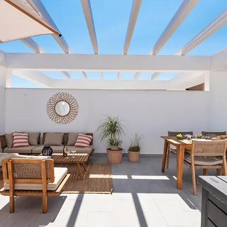 شقة Luxury With Sunny Roof Terrace - Sonrisa *