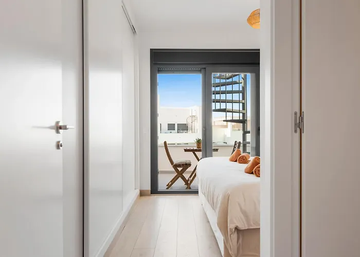 Luxury With Sunny Roof Terrace - Sonrisa *